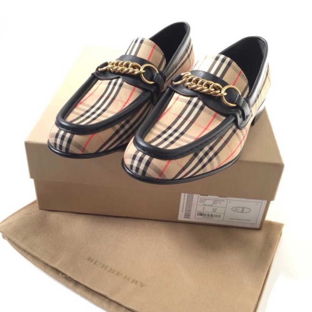 ❌❌SOLD❌❌Authentic Burberry London Loafers - Picture 4 of 7